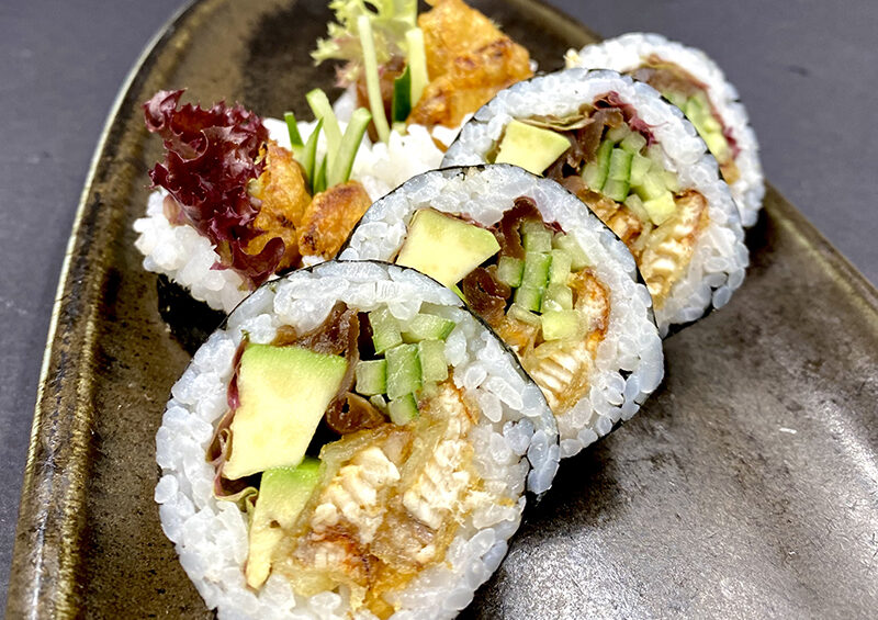 Unagi tempura futomaki - Restauracja Atmosfera, zamów na dosyta.pl