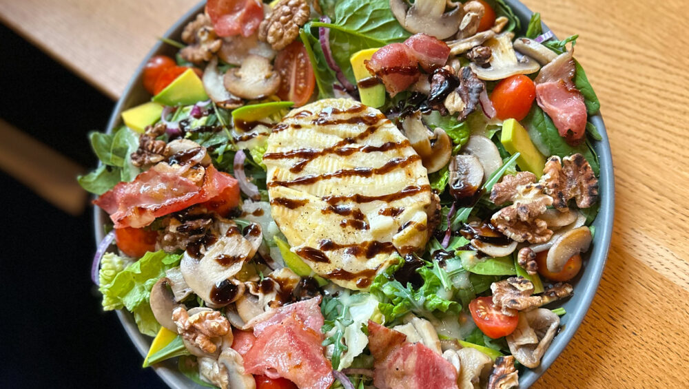Keto Bowl - restauracja Atmosfera. Zamów jedzenie online na www.DoSyta.pl